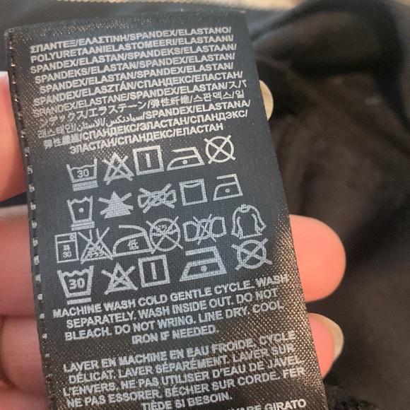 Guess Jacket - Picture 14 of 14